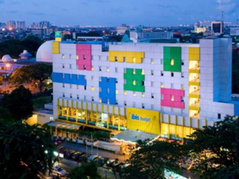 Ibis Budget Jakarta Cikini Exteriör bild